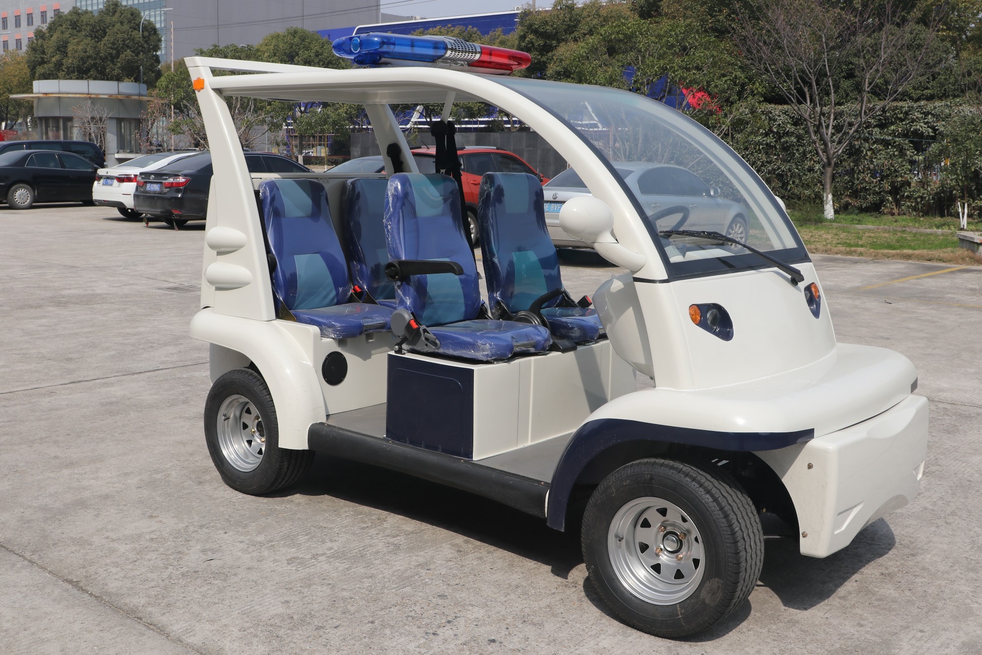 電動巡邏車動靜態(tài)視頻